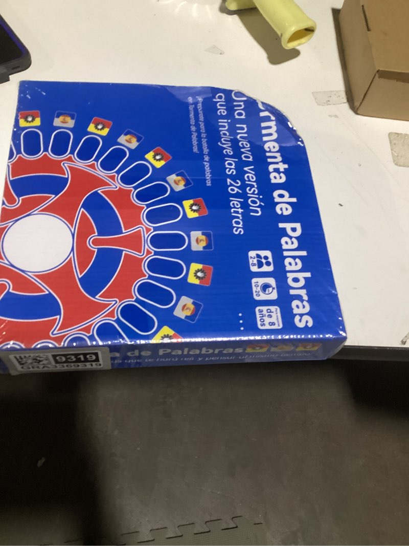 Condition photo showing New/Like New for 26 Teclas Basta Juego De Mesa, Juegos De Mesa En EspañOl, Spanish Games, Quick Thinking Letter Pressing Word Game, A Great Board Game for Family and Friends