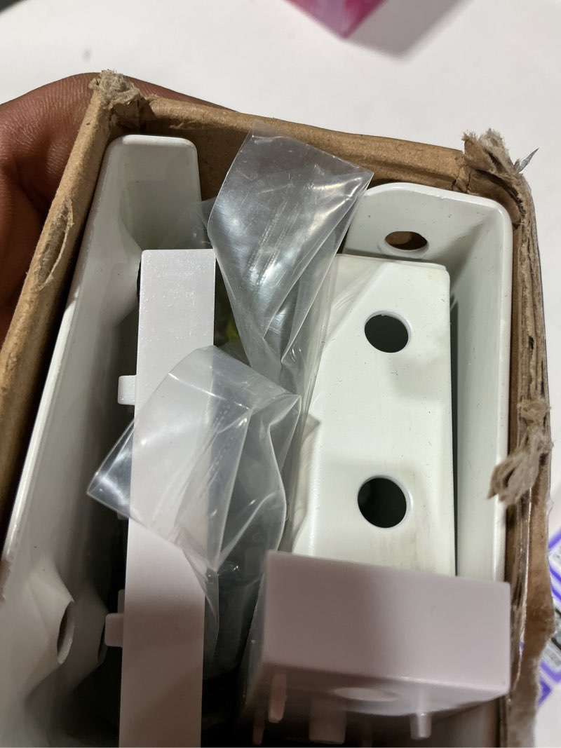 Condition photo showing New/Like New for qualward air conditioner bracket window ac support brackets - heavy duty with 2 arms, up to 180 lbs for 12000 to 24000 btu ac units- fits single or double hung windows up to 180 lbs, drilling required