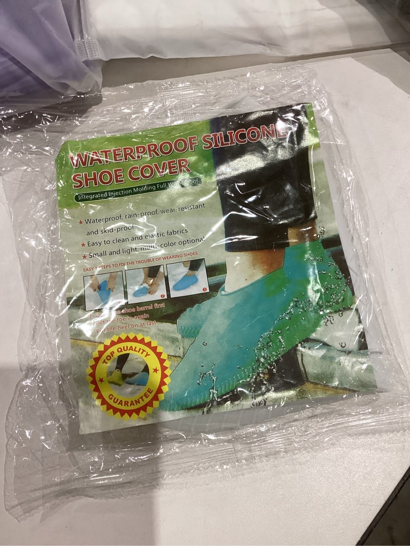 Condition photo showing New/Like New for Unisex Waterproof Shoe Covers, Reusable, Slip-Resistant, Silicone Shoe Protectors Black Medium Label M: Size US 4-6.5 Black