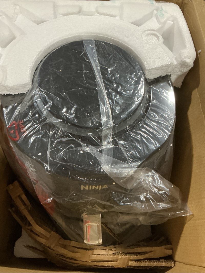 Condition photo showing Good Condition for ninja air fryer | 4 qt capacity | 4-in-1 roast, crisp, roast, reheats, & dehydrates | dishwasher safe parts | 105°f-400°f | includes 20 easy & healthy recipes | 1550 watt | grey | af101