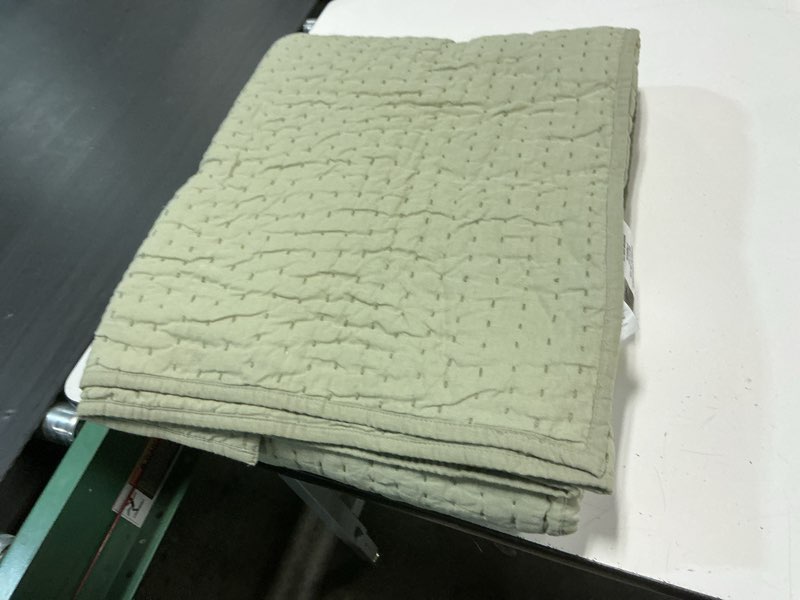 Condition photo showing Good Condition for quince, european linen cotton stitch quilt queen willowleaf