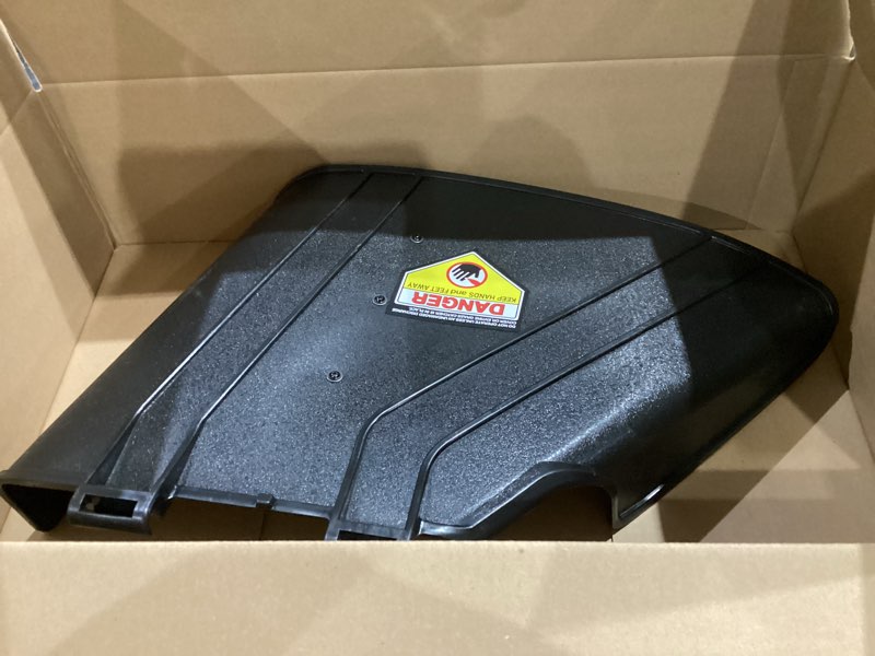 Condition photo showing Good Condition for 137-7046 deflector chute compatible with toro timecutter 42" sw4200 zs4200s 74705 74706 74726 75742 75748 75749 74665 74667 74677 74711 74726ta 75742ta 75742w