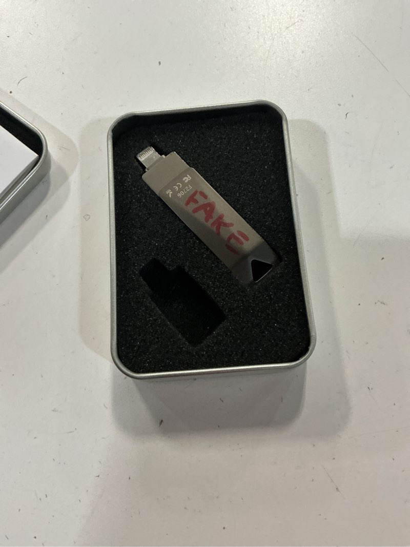 Condition photo showing As Is for 512gb photo stick for phone, qainerly usb flash drive for phone all models, 4-in-1 design transfer 6b
