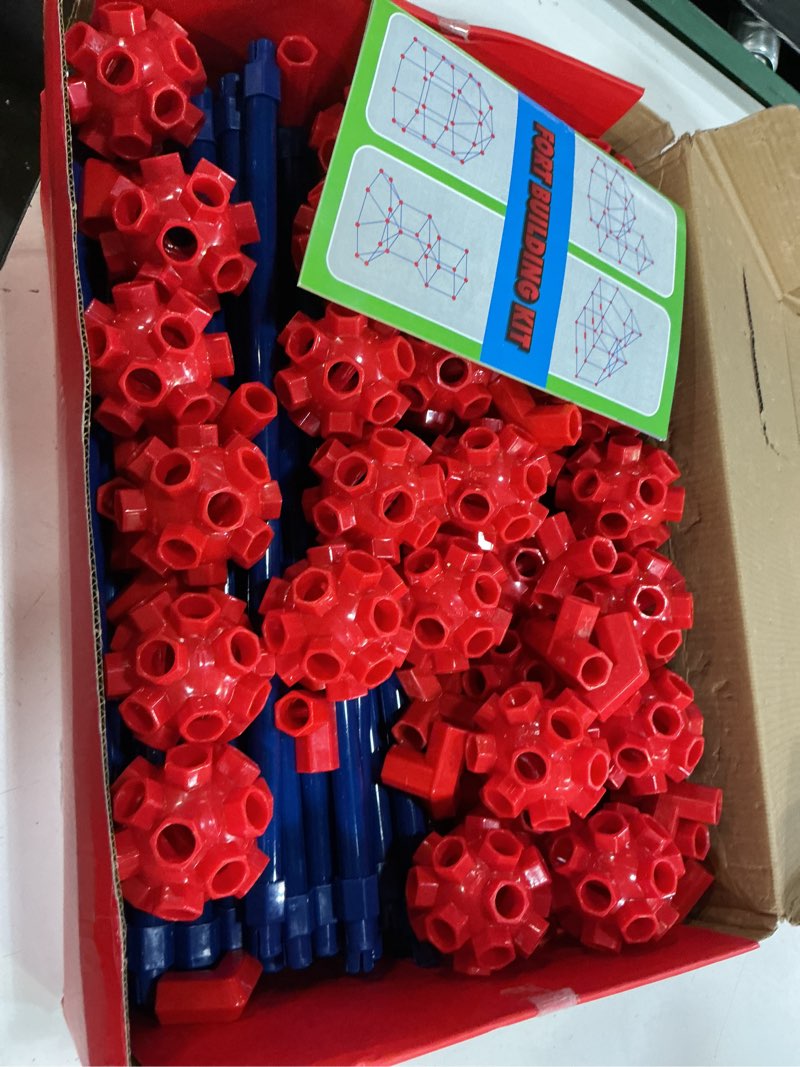 Condition photo showing New/Like New for fort building kit for kids,stem construction toys, christmas & birthday gift for 4 5 6 7 8 9 10 11 12 years old boys and girls,ultimate creative set for indoor & outdoors activity,140 pcs,original red 140