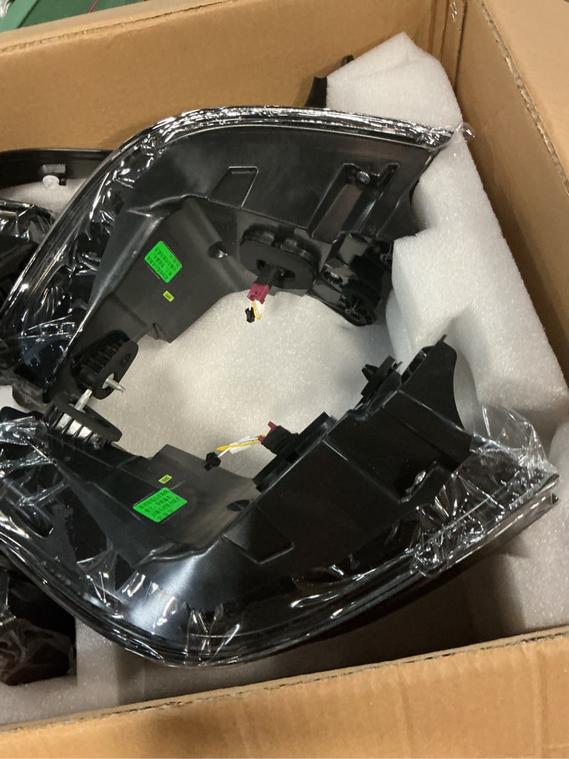 Condition photo showing Good Condition for camil facelift g30 led tail light old upgrade new model set compatible with bmw 5 series rear lamp 525i 530i 540i year 2018-2020