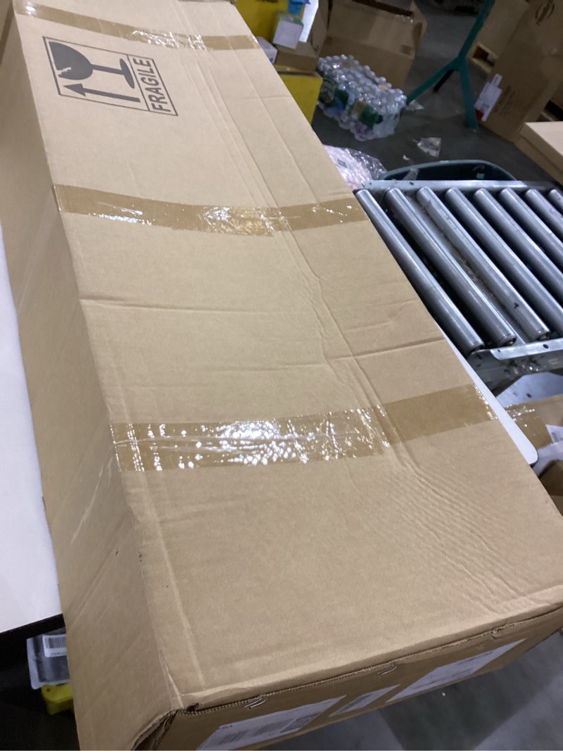 Condition photo showing Good Condition for Cherokee front grille 2017-2020