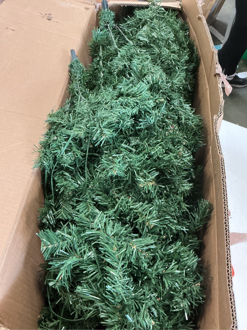 ININ 7FT Prelit Christmas Spruce Artificial Tree with Led Lights, Lighted Christmas Tree,Hinged Full