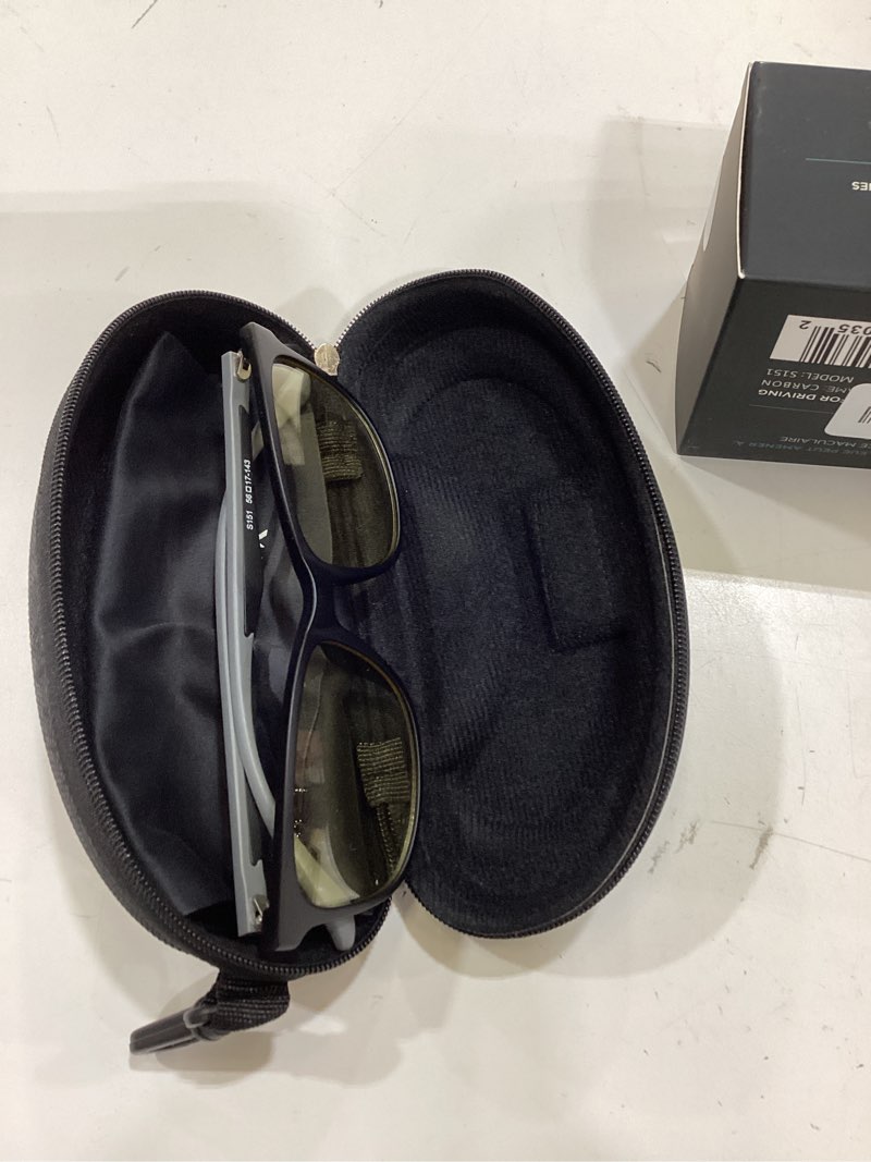 Condition photo showing Good Condition for blue light glasses – ease eye strain and support melatonin production carbon work&office