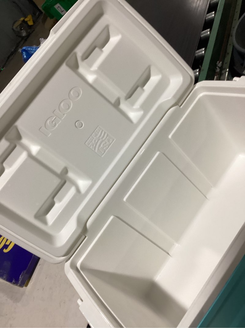 Condition photo showing Good Condition for igloo 48 qt laguna hard-sided ice chest cooler, aqua blue and white