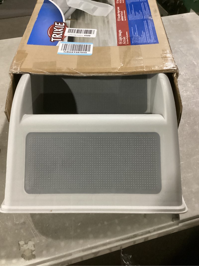 Condition photo showing Good Condition for trixie lightweight pet stairs with non-slip rubber treads - 3 step stairs for dogs and cats to reach beds and couches - foldable and easy to store - light gray