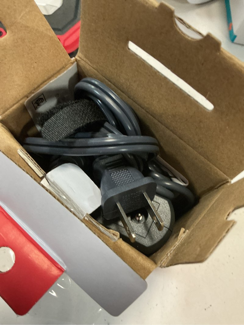 Condition photo showing Good Condition for onn. 65w laptop charger w/10 interchangeable tips  10 ft power cord for hp  dell  lenovo laptops