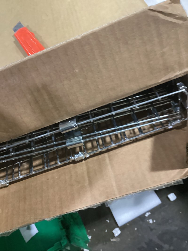 Condition photo showing Good Condition for szhlux 32" live animal cage trap, heavy duty folding raccoon traps, humane cat trap for stray cats, raccoons, squirrel, skunk, mole, groundhog, armadillo, rabbit, catch and release sz-hxl8130-new