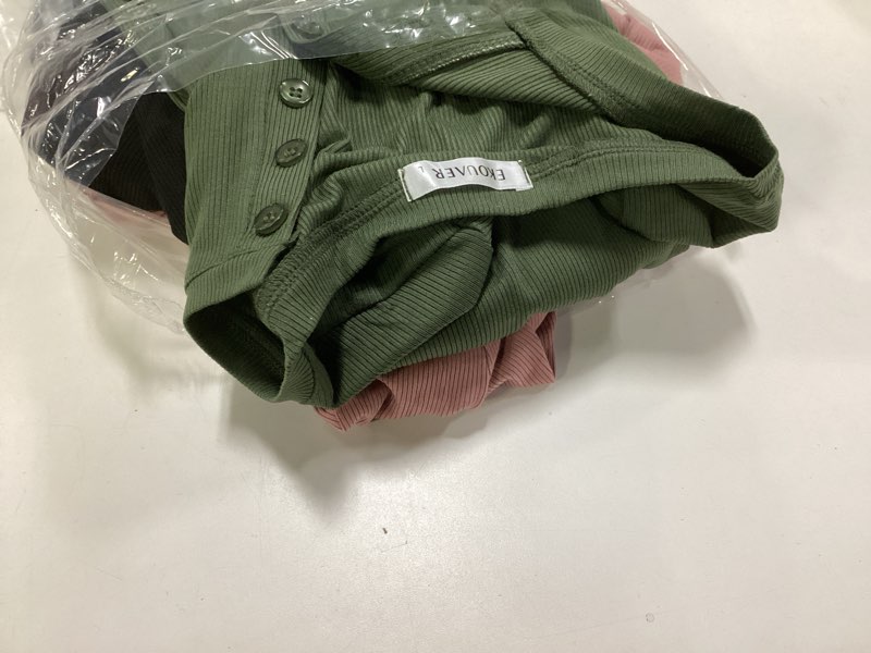 Condition photo showing New/Like New for (Size L)Ekouaer Women's Long Sleeve Shirts 3 Packs Henley Button Down Tops Ribbed Slim Fit Base Layer Soft Thermal Tee Black / Pink / Army Green (3pcs) Large