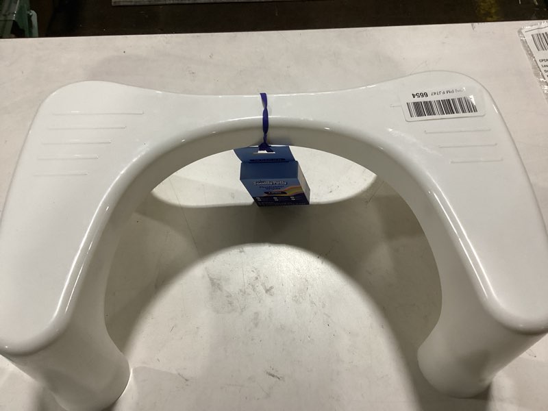Condition photo showing New/Like New for Squatty Potty Simple Curve Bathroom Toilet Stool 7" White