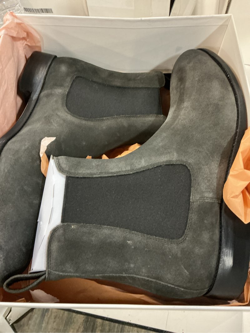 Condition photo showing Good Condition for quince essential leather dress chelsea boot, 12, charcoal