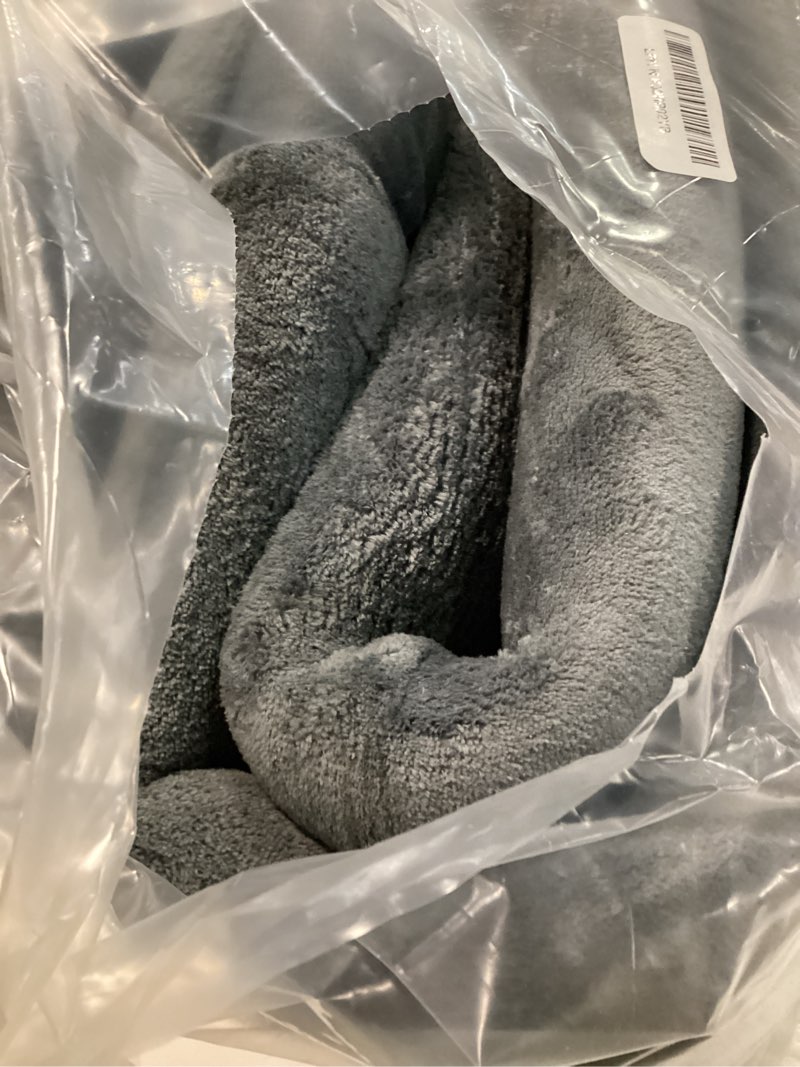 Condition photo showing Good Condition for Mallify Ultra Soft 1.3" Thick Baby Play Mat for Floor, Large Velvet 50x50 Playpen Mat, Baby-Safe & Non-Slip Tummy Time Mat, Crawling Mat for Babies, Toddlers, Infants, Kids, Easy Care, 50"x50", Gray 50"x50"x1.3"