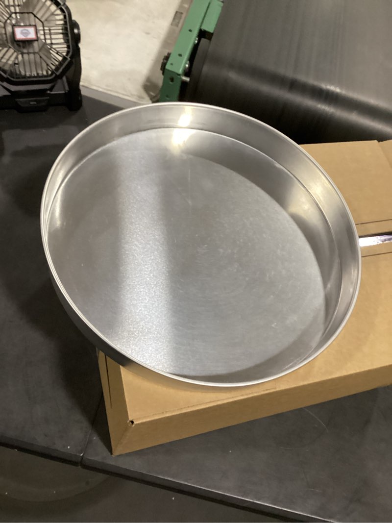 Condition photo showing Good Condition for american metalcraft a80162 straight-sided pan, aluminum, 16" dia., 2" h