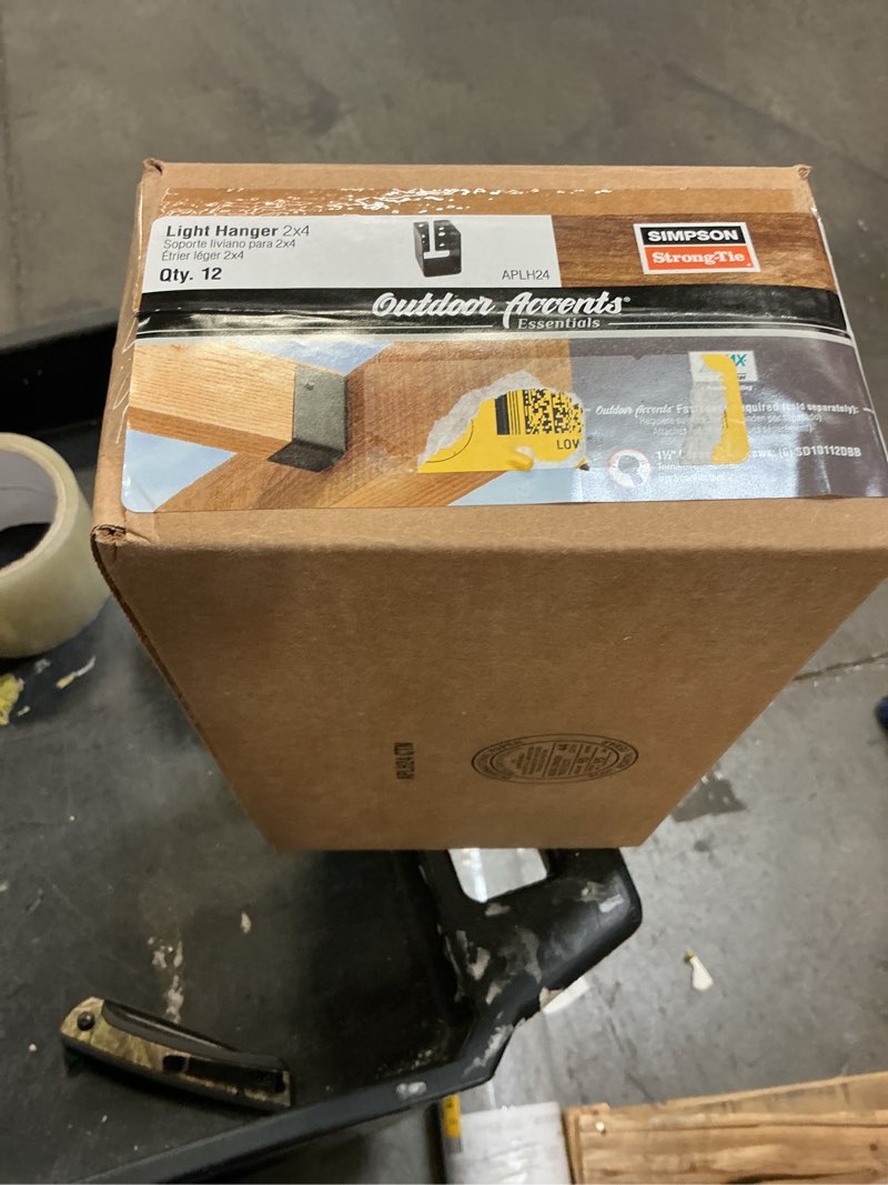 Condition photo showing New/Like New for simpson strong-tie outdoor accents zmax, black light joist hanger for 2x4 (pack of 12)