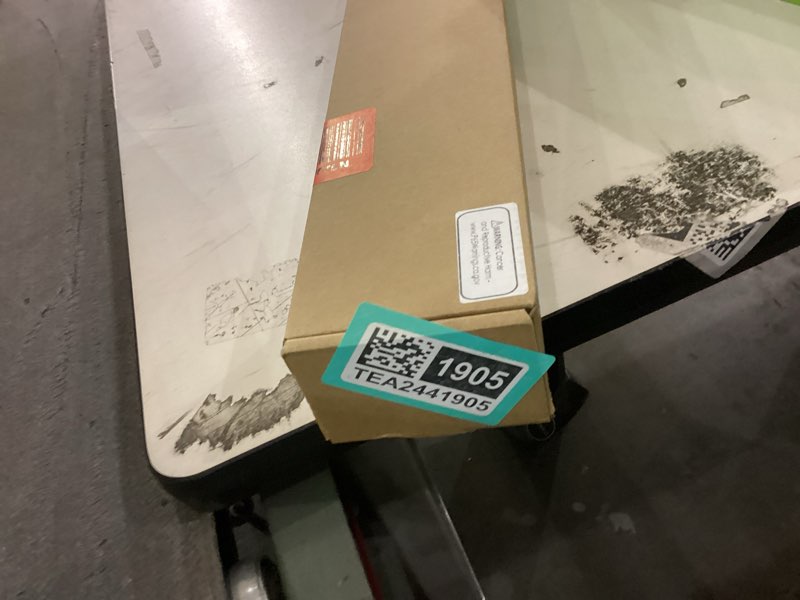 Condition photo showing New/Like New for DNA MOTORING 3BL-GMCD15-LED-BK Black Housing LED High Mount 3rd Third Brake Light [Compatible with 15-20 Chevy Tahoe / 15-20 Suburban 3500HD]