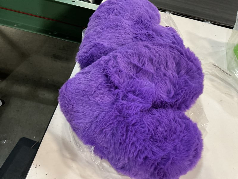 Condition photo showing Good Condition for Marsui 2 Pcs Heart Shaped Throw Pillows, Soft Fluffy Faux Fur Decorative Hearts Pillows for Sofa Bed, Cute Heart Themed Gift for Girls Women(Royal Purple,11.81 x 11.02 Inch) 11.81 x 11.02 Inch Royal Purple