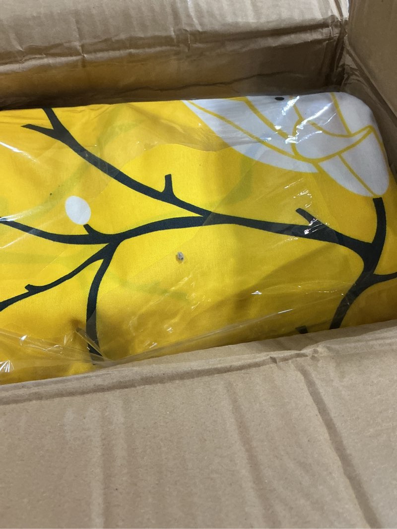Condition photo showing Good Condition for zelladorra japanese floor mattress, futon mattress with portable storage bag and washable cover, roll up thick tatami mat suitable for camping, guest room, yellow flower, full full (80"l x 54"w) yellow flower ( 4"th + dust cover ?