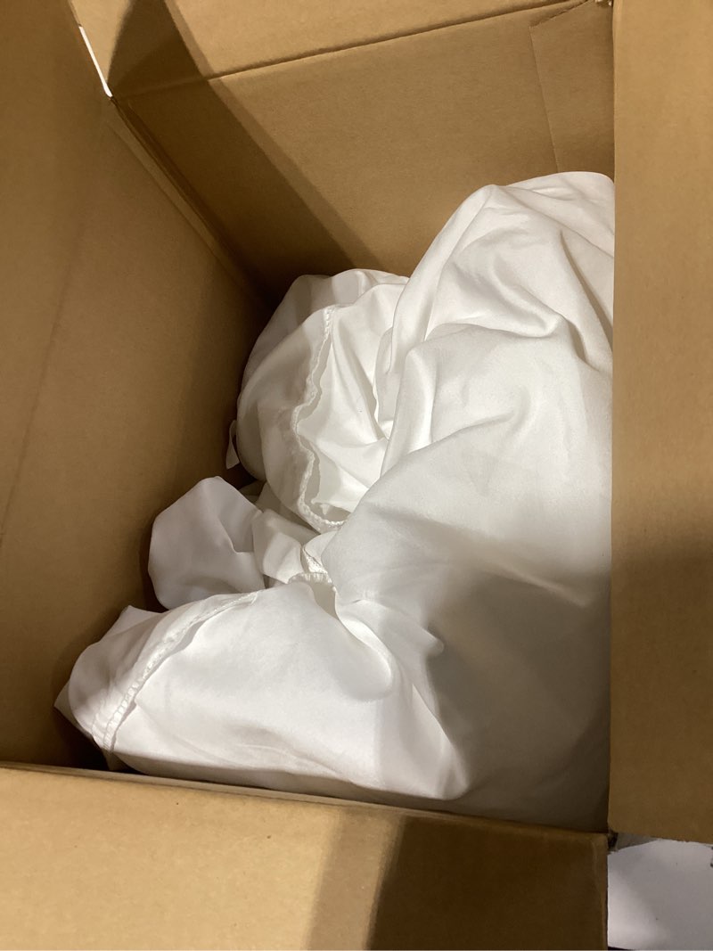 Condition photo showing Good Condition for Bedsure Duvet Cover King Size - Soft Double Brushed Bedding Set for Kids & Adults, Zipper Closure, 3 Pieces, Includes 1 Duvet Cover (104"x90") & 2 Pillow Shams, NO Comforter, White King (104" x 90") 00 - White (No Comforter)