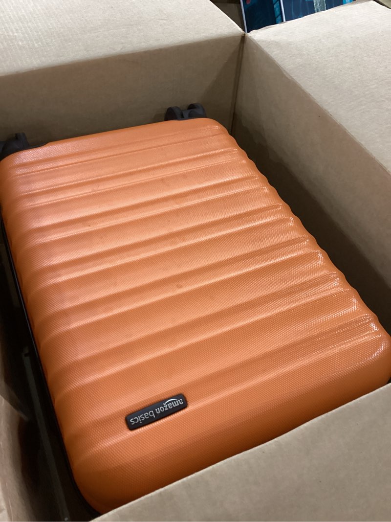 Amazon Basics  (21\\\", 26\\\", 30\\\"), Hardshell Suitcase With Wheels, Expandable For Up to 25% More Space, With Scratch-Resistant Surface, Four Multi-directional Wheels, Orange