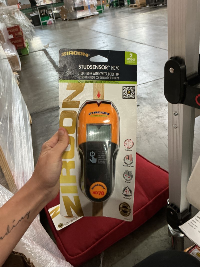 Condition photo showing New/Like New for zircon studsensor hd55 stud finder