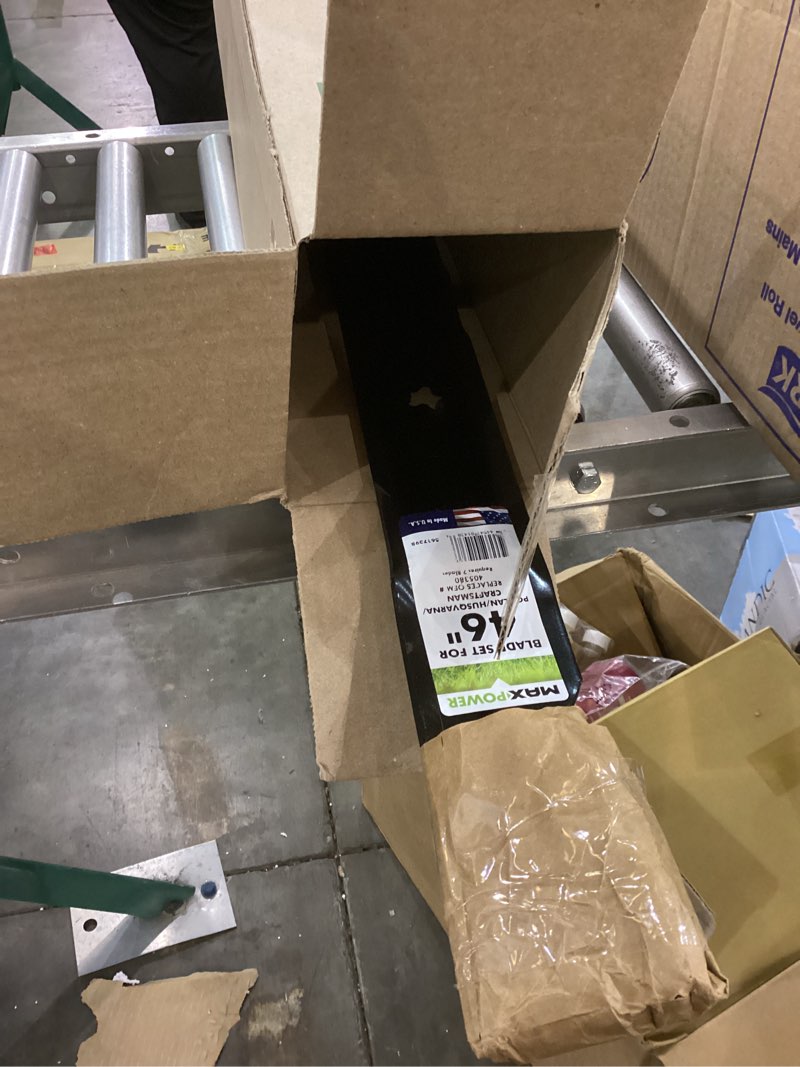 Condition photo showing New/Like New for MaxPower 561739B 2 Blade Set for 46" Cut Craftsman, Husqvarna, Poulan Replaces OEM no. 405380, 594892801, 532405380, CMXGZAM110147