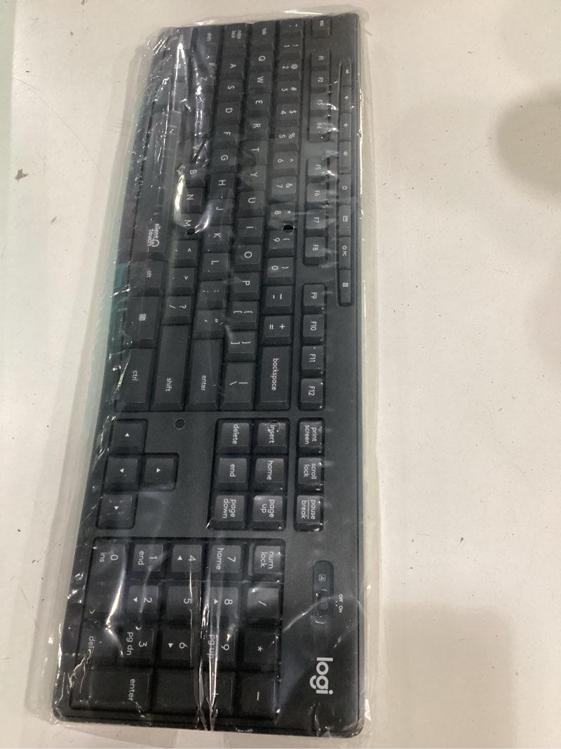 Condition photo showing As Is for logitech mk295 wireless mouse & keyboard combo with silenttouch technology, full numpad, advanced optical tracking, lag-free wireless, 90% less noise - graphite