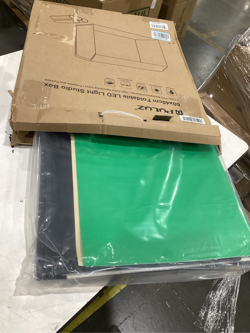 Condition photo showing New/Like New for puluz 24x16 inch photo box, large photo studio light box photography, professional 3000-6500k dimmable shooting tent kit with 672 led lights & 4 backdrop for jewelry and food product photography 24*16 inch