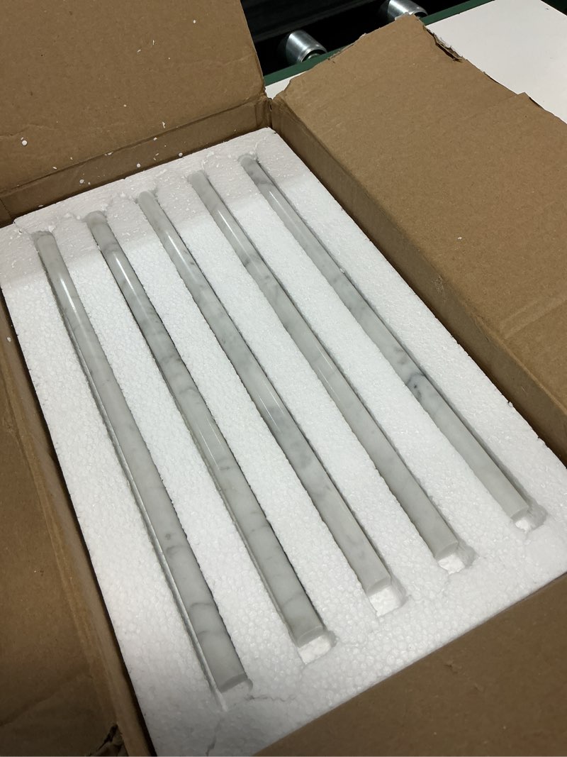 Condition photo showing Good Condition for 15 pack 0.5"x12" carrara white marble pencil liner tile, polished marble tile edge trim for kitchen backsplash, bathroom and shower walls (carrara white (0.5''x12''))
