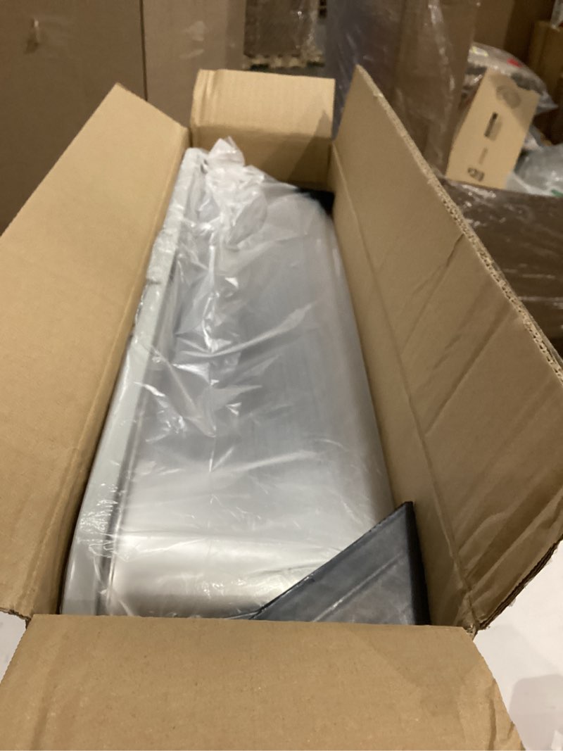 Condition photo showing New/Like New for xl enclosed stainless steel cat litter box with lid, extra large metal litter box for big cats,high-sided anti-urine leakage, odor-free non-stick, easy to clean, includes metal scoop
