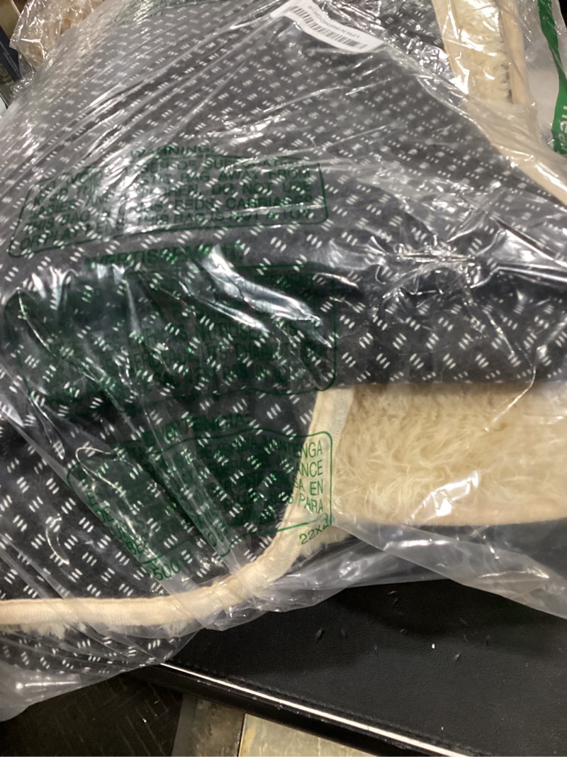 Condition photo showing As Is for ophanie beige rugs for bedroom living room, fluffy fuzzy furry carpet, plush soft shaggy bedside indoor floor 4x6 area rug for kids girls boys baby teen dorm nursery home decor aesthetic beige rectangular 4' x 6' (rectangular)