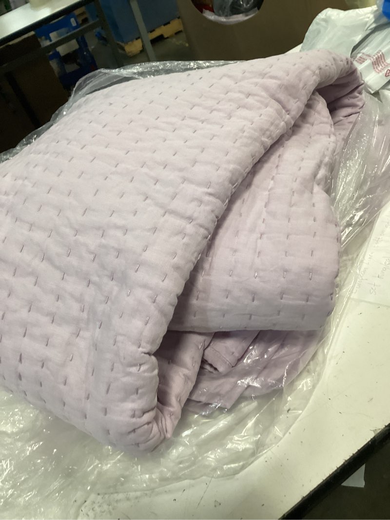 Condition photo showing Good Condition for quince european linen colton stitch quilt set full/queen  color:orchild