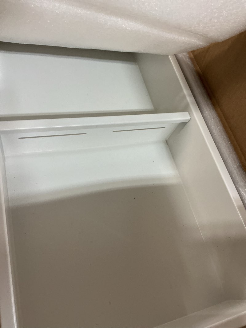 https://lotting-media.assets.bidfta.com/lotting_8cab9feb-a591-4045-af07-7c917400bfd7