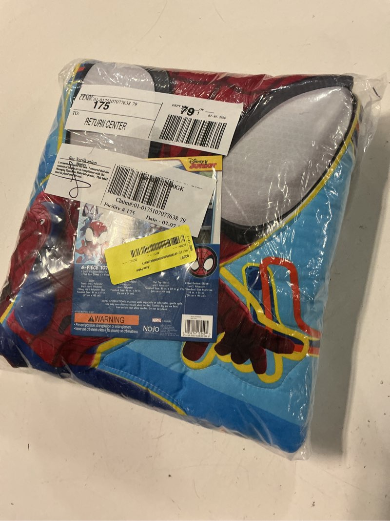 Condition photo showing Good Condition for spiderman 4 piece toddler bed set in polyester