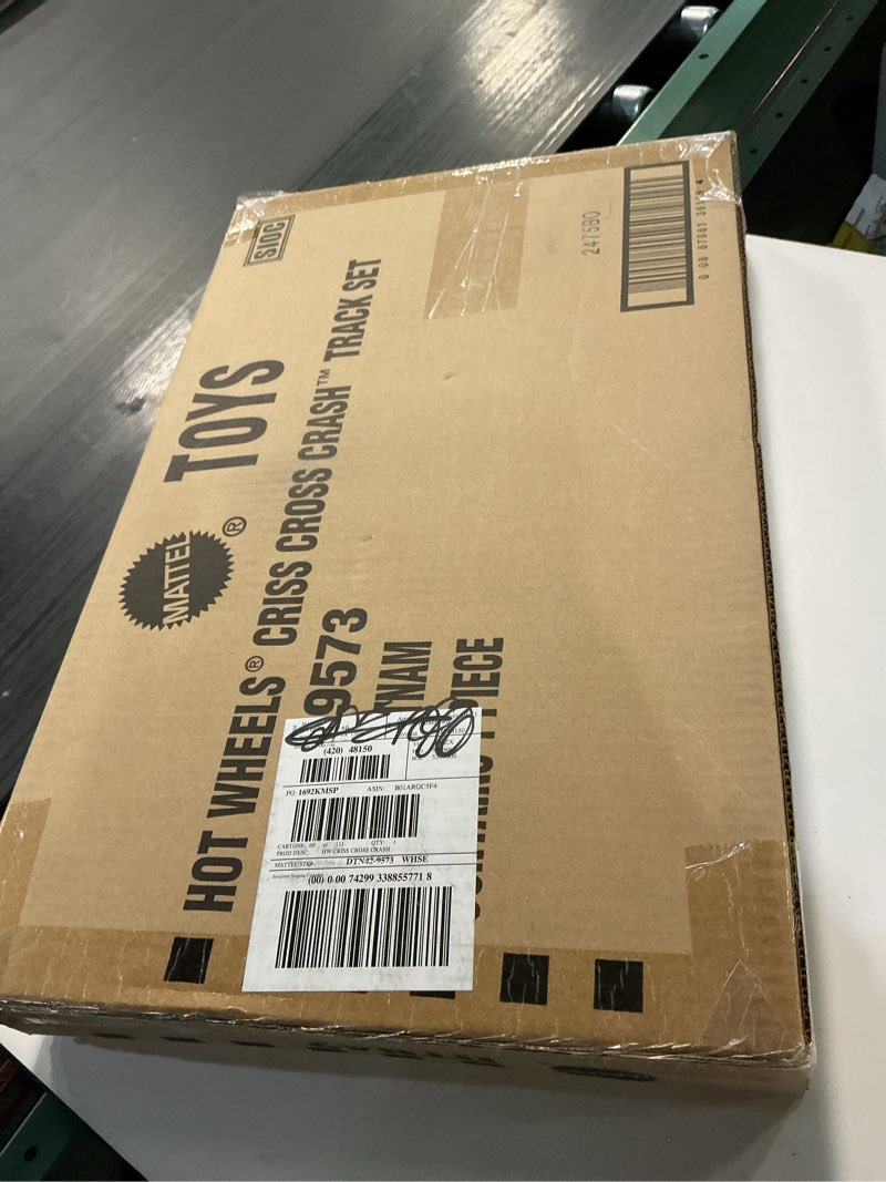 Condition photo showing New/Like New for Hot Wheels Track Set with 1:64 Scale Toy Car, 4 Intersections for Crashing, Powered by a Motorized Booster, Criss-Cross Crash Track (Amazon Exclusive) Criss Cross Crash