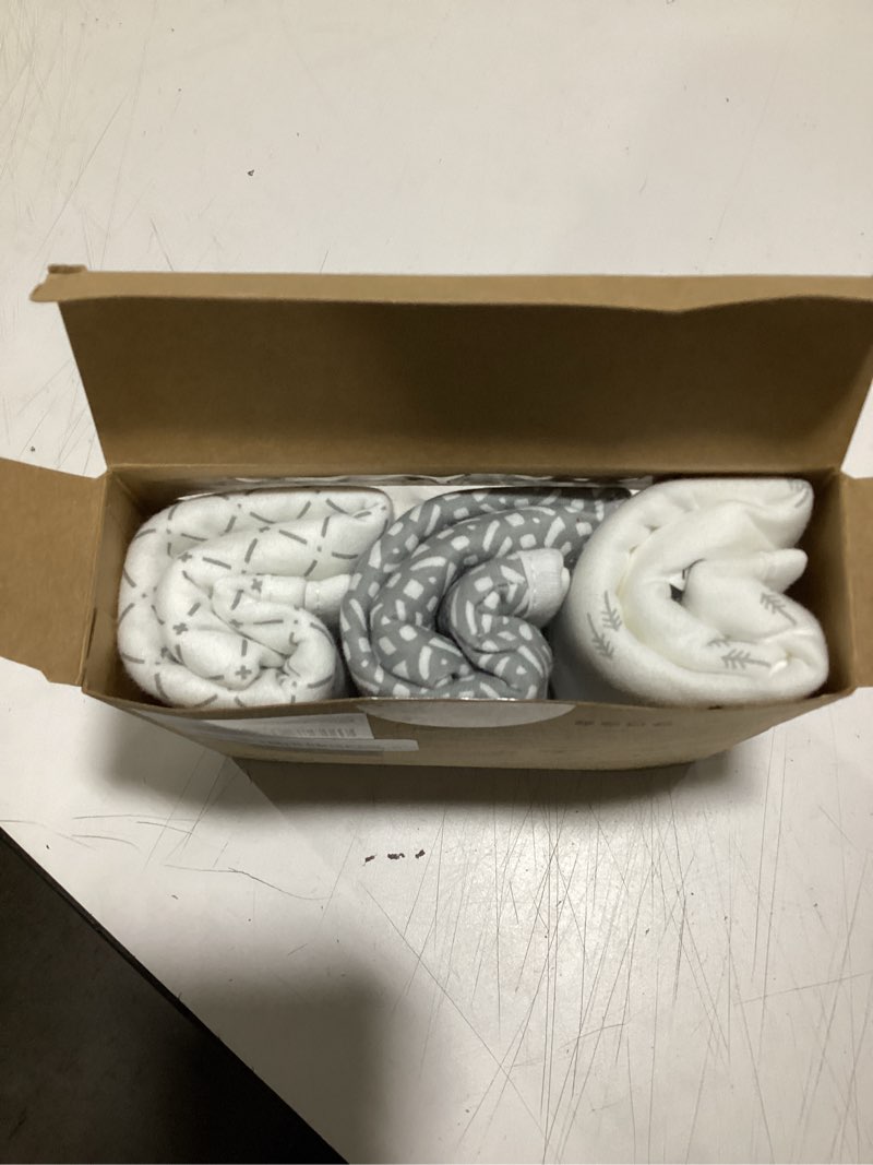 Condition photo showing Good Condition for KeaBabies 3-Pack Organic Baby Swaddle Sleep Sacks - Swaddles for Newborns, Infant 0-3 Months, Baby Girls, Boys, Soft & Snug Newborn Sleep Sack, Nursery Swaddling Blankets (Nordic, OS) One Size (0-3 months) Nordic