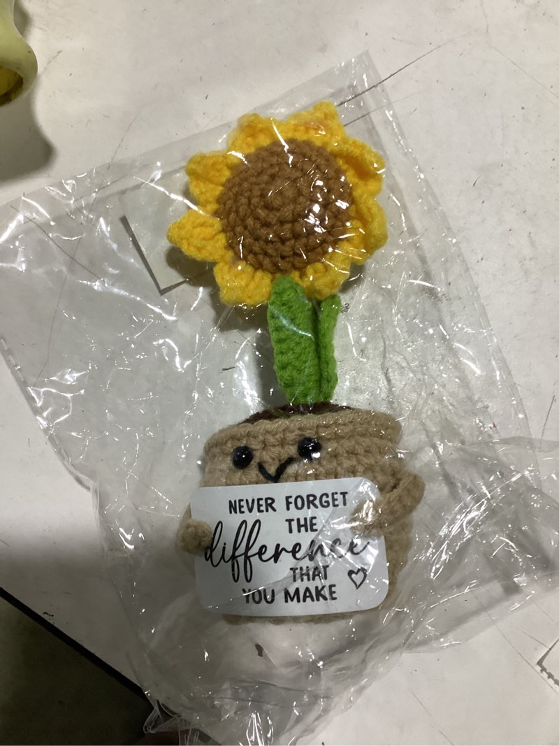 Condition photo showing New/Like New for tiny detalles birthday gifts for women - mini positive crochet sunflower, unique teacher appreciation gifts, thank you gifts for women, nurse, friends, coworker and sunflower decor