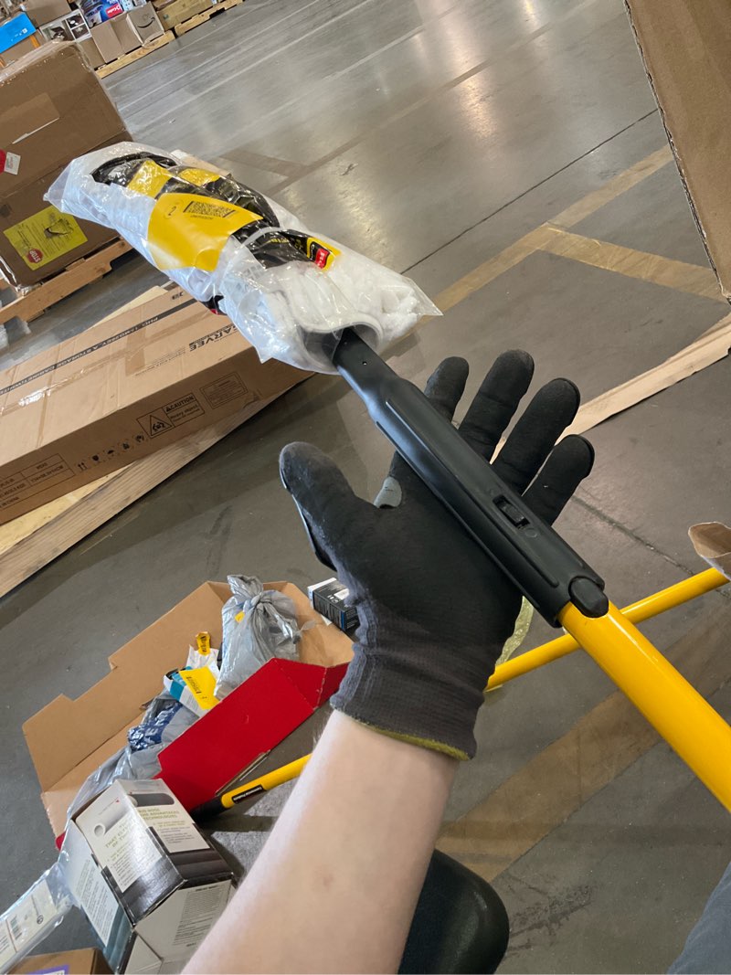 Condition photo showing Good Condition for rubbermaid commercial products microfiber dusting wand