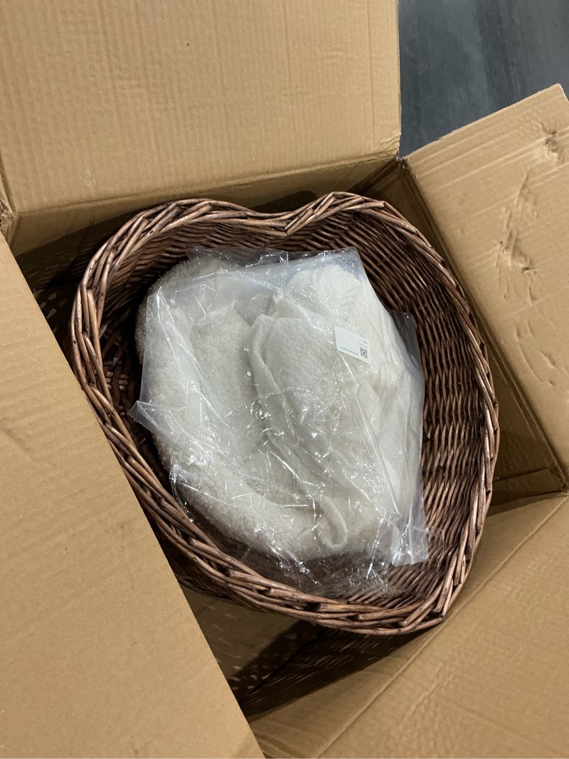 Condition photo showing Good Condition for kate newborn photography props brown heart shaped rattan basket handcrafted baby basket set for baby photography photoshoot with white pillow and mat and stretch wrap basket with mat and baby wrap