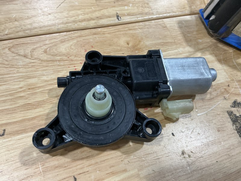 Condition photo showing Good Condition for dorman 751-313 front passenger side power window regulator and motor assembly compatible with select dodge models (oe fix)