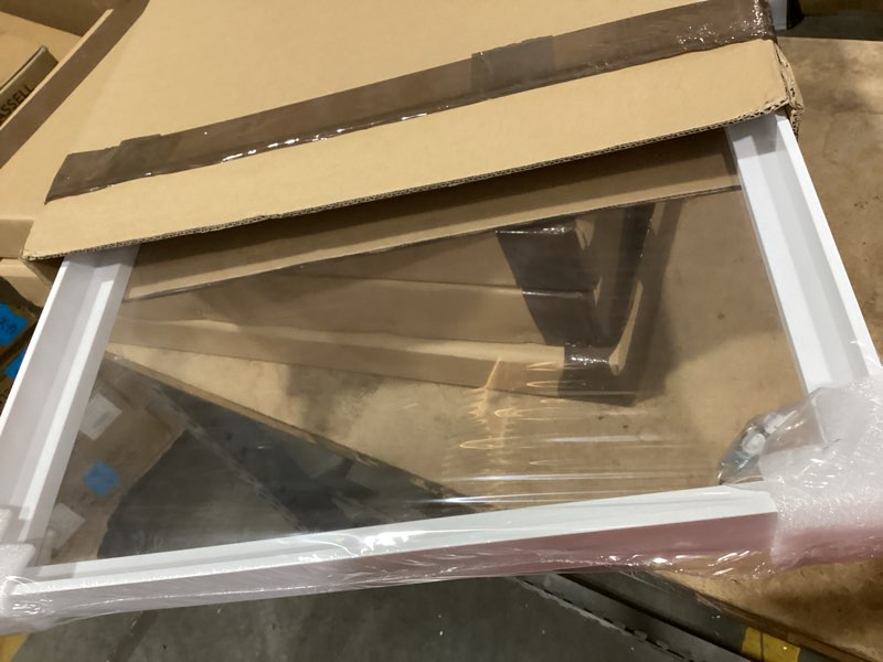 Condition photo showing New/Like New for b.b.f make canvas floating 