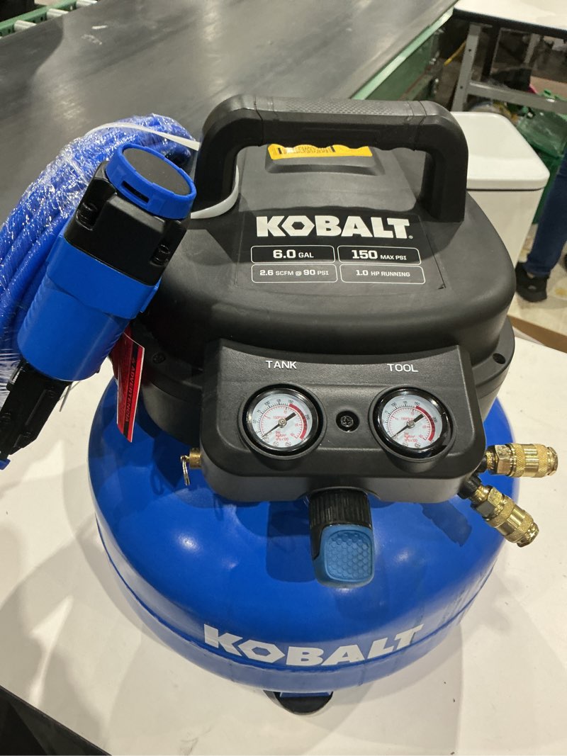 Condition photo showing Good Condition for kobalt 6-gal pancake compressor and 1/4-in x 25-ft pu recoil hose