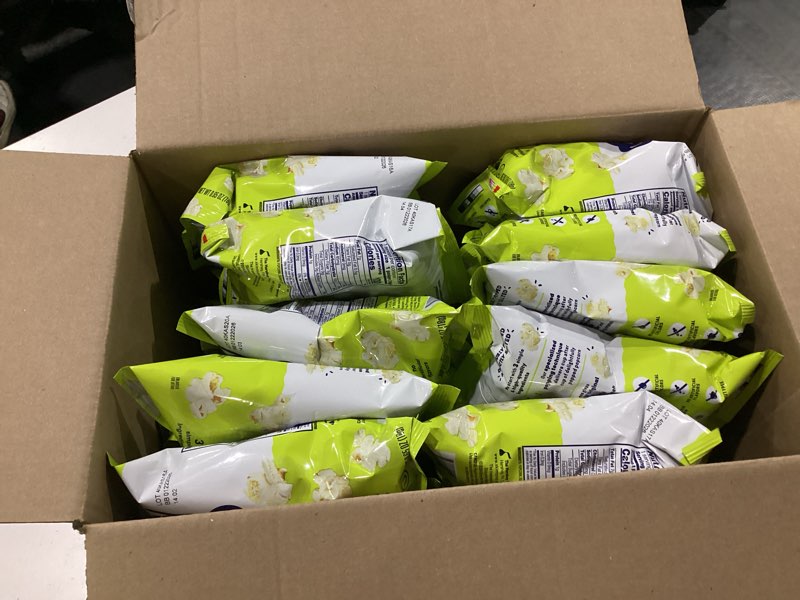 Condition photo showing New/Like New for skinnypop popcorn, original, whole grain, dairy-free snack, 0.65oz bags (30ct) original 0.65 ounce (pack of 30)