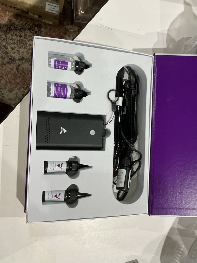 Condition photo showing Good Condition for v light hair extension set v-light set