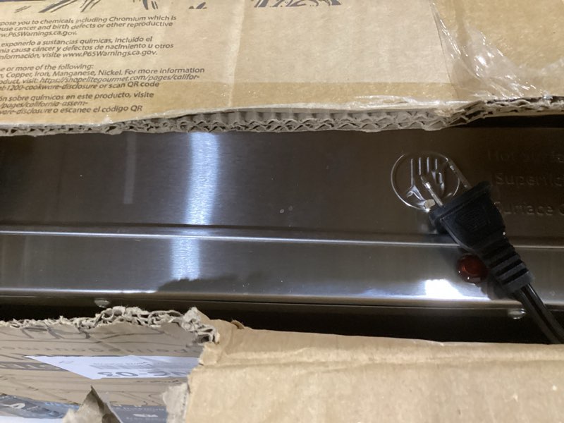 Condition photo showing Good Condition for Elite Gourmet EWM-6171 Triple 3 x 2.5 Qt. Trays, Buffet Server, Food Warmer Temperature Control, Clear Slotted Lids, Perfect for Parties, Entertaining & Holidays, 7.5 Qt Total, Stainless Steel 7.5 Quart / 3 Trays