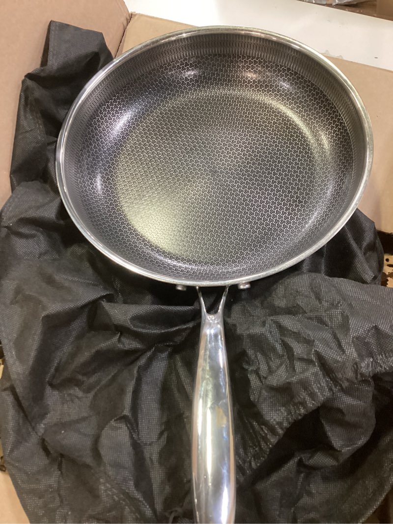 Condition photo showing Good Condition for 12 inch hybrid non stick frying pan stainless steel skillet chef's pan with matching glass lid, pfoa-free non-toxic cookware, dishwasher & oven safe, induction compatible all cooktop stainless steel 12" w/glass lid