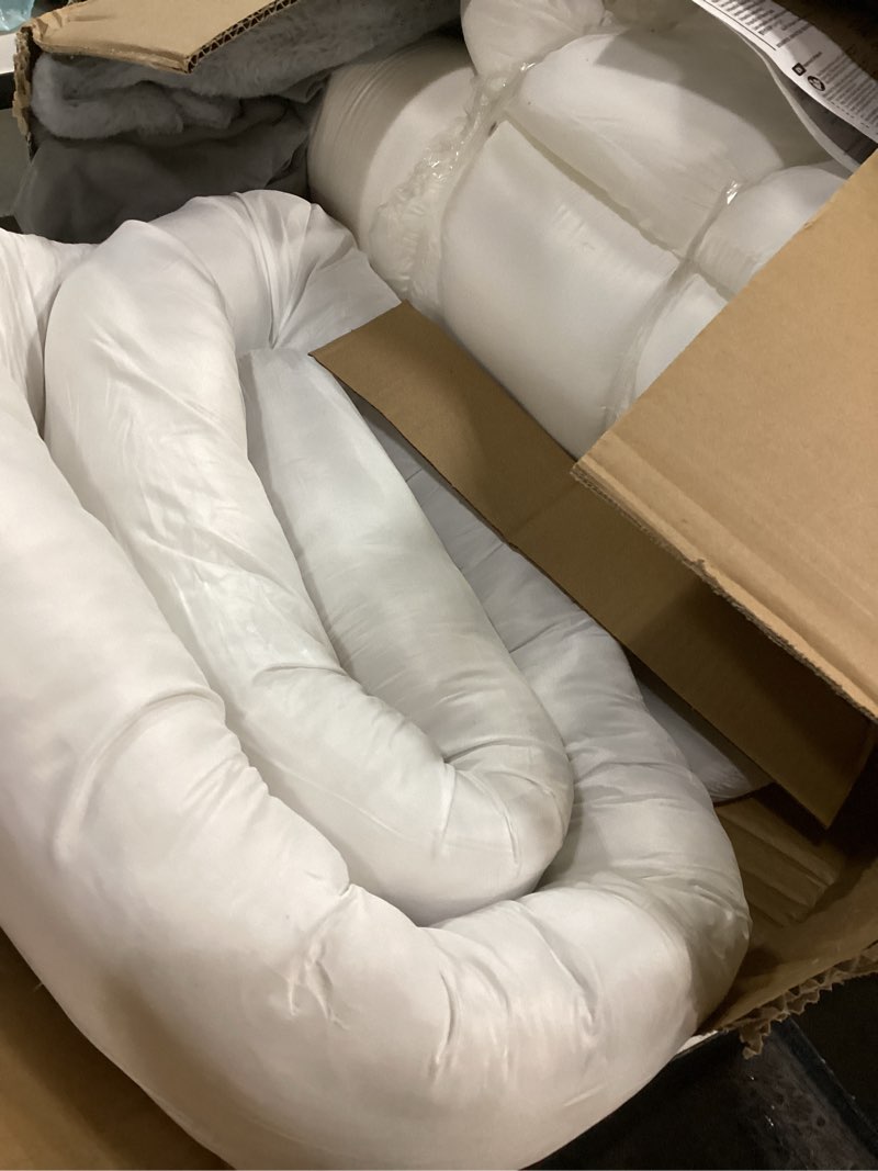 Condition photo showing Good Condition for Amazon Basics Living Room Couch Dog Bed with Premium Foam, Pressure-Relief Support for Dogs up to 90lbs, Machine Washable Cover, Extra Large Sized (44" x 35"), Grey Sofa-Style Bed Extra Large Grey